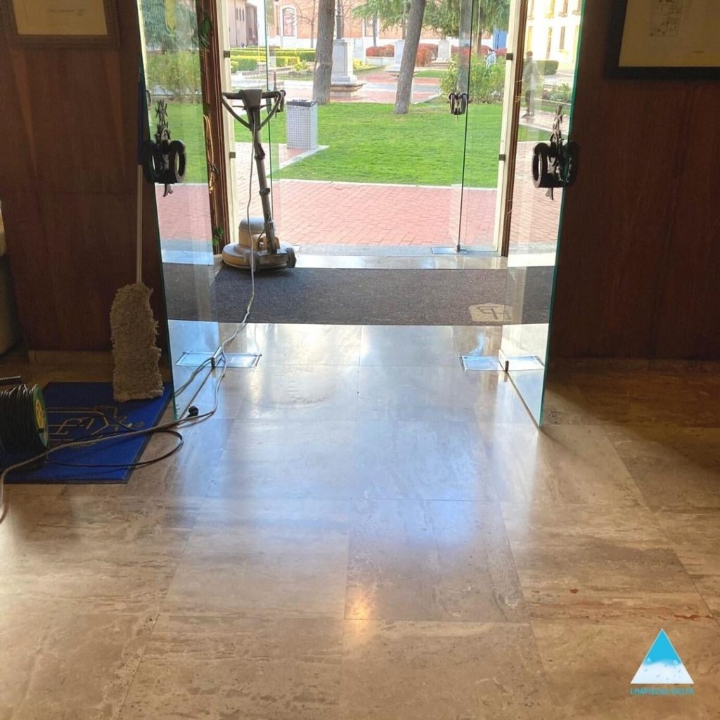 Diferencia entre Pulir y Abrillantar el suelo